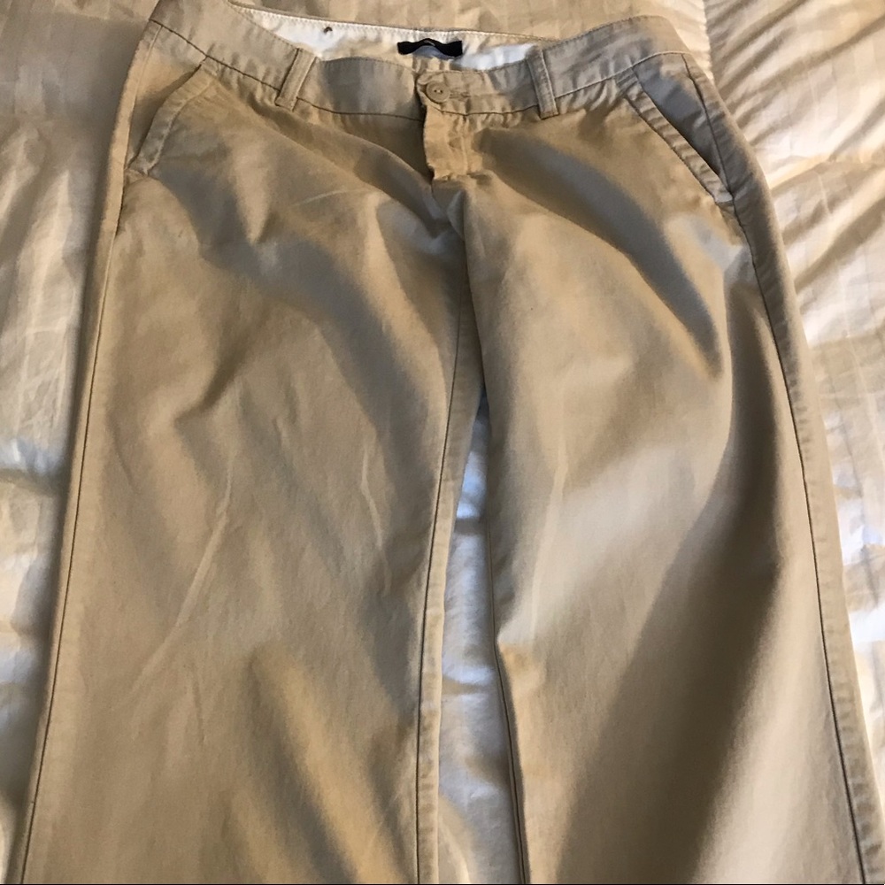 Gap size 2 Khakis